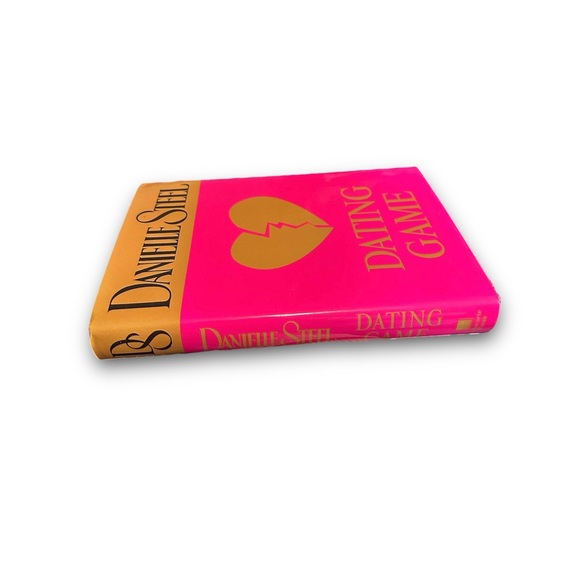 ⚡️3/$24⚡️ Dating Game by Danielle Steel - Hardcover - Picture 3 of 4